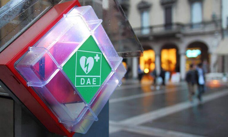 Defibrillatori AED assistenza e corsi di formazione